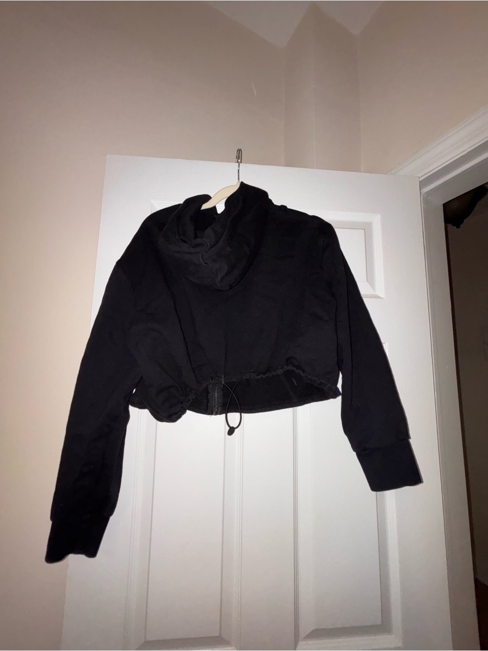 Heroine Sport Black Cropped Hoodie with Drawcord Hem